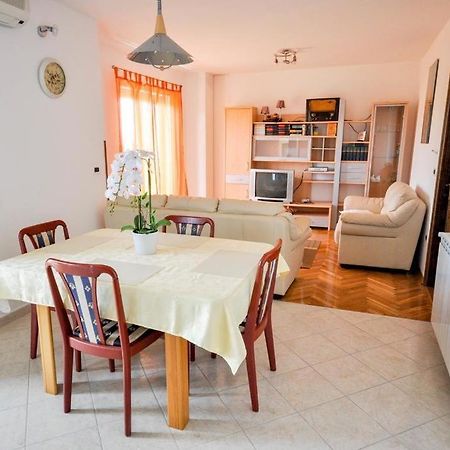 Ferienwohnung Angela Novigrad Istria Exterior foto